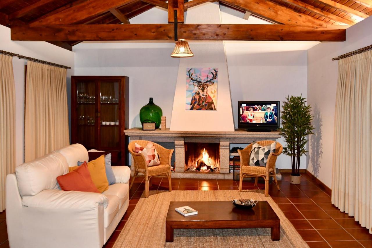 Casa Da Clarinha Villa เปอนัลวาดูกาสเตโล ภายนอก รูปภาพ