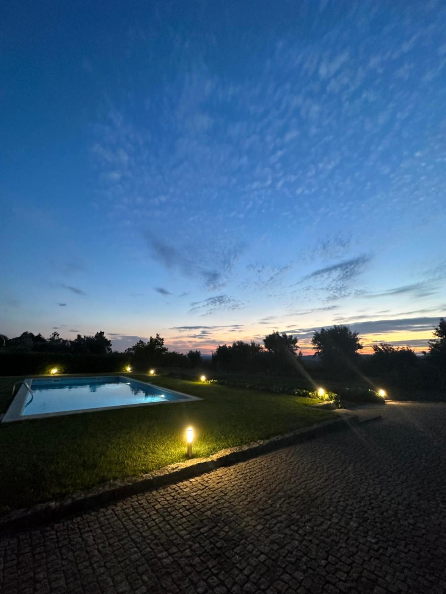 Casa Da Clarinha Villa เปอนัลวาดูกาสเตโล ภายนอก รูปภาพ